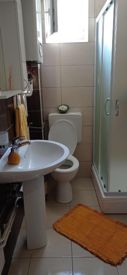 Apartman Sunflower Sremska Mitrovica Exterior photo